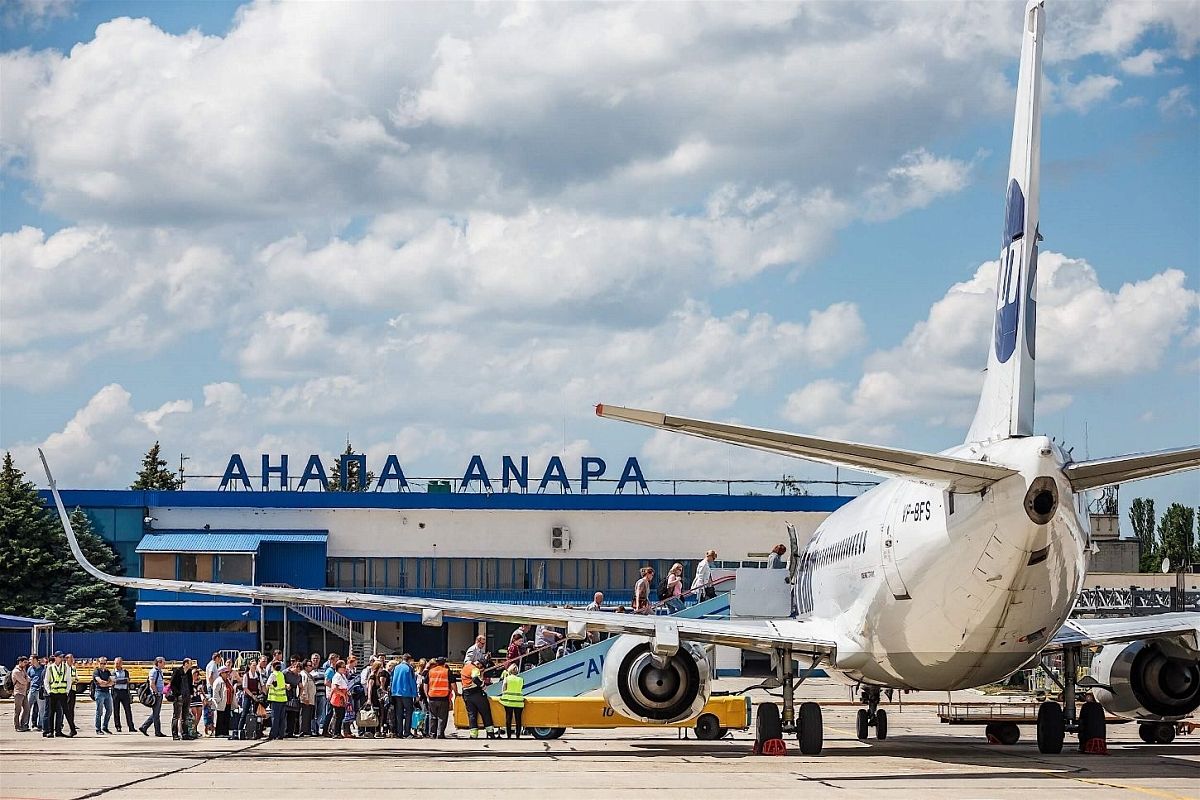 Из-за коронавируса упали цены на перелеты в Анапу, Краснодар и Сочи