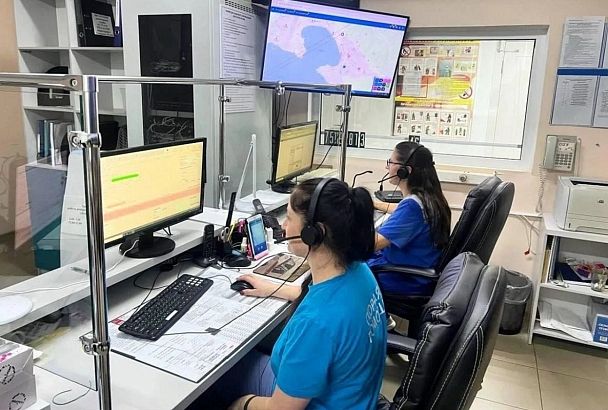 Фельдшеры Геленджика по телефону спасли женщину с остановкой кровообращения