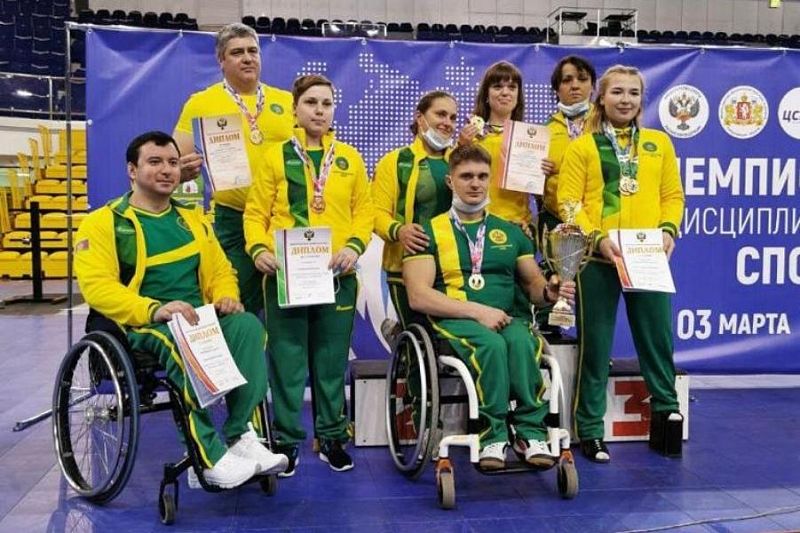 Спортсмены из Краснодарского края завоевали золотые медали чемпионата России по пауэрлифтингу