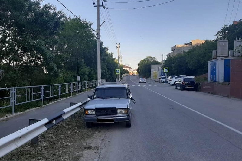 В Новороссийске пьяный водитель без прав на ВАЗ-2107 сбил 10-летнего мальчика на велосипеде