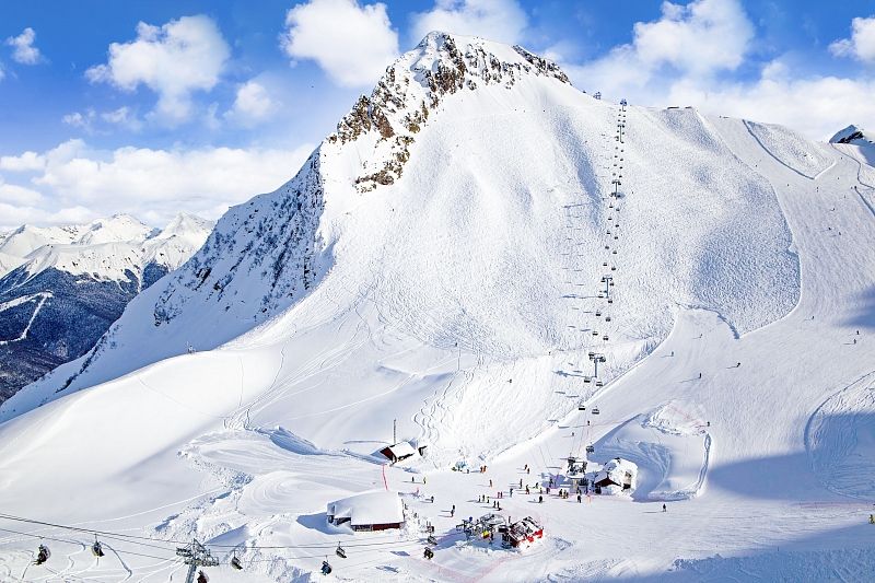 На горных курортах Сочи вновь заработал единый ски-пасс
