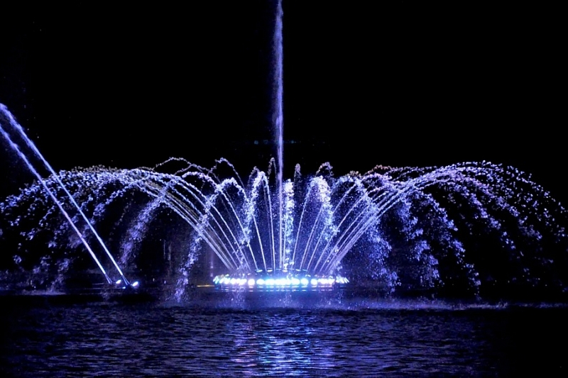 В Геленджике не заплатили компании за ремонт светомузыкального фонтана. Возбуждено уголовное дело
