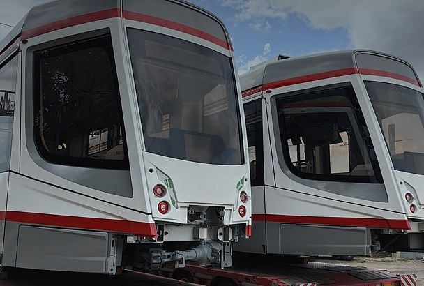 Еще два новых трамвая доставили в Краснодар из Усть-Катава