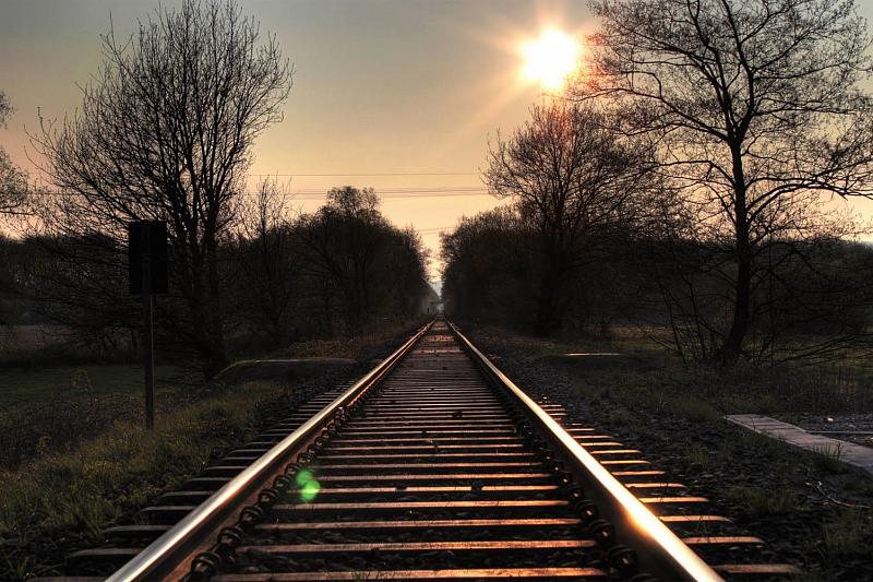В Краснодарском крае у железной дороги обнаружено тело 15-летней девочки