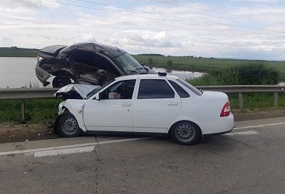 ДТП с участием полицейских из Краснодарского края и Адыгеи произошло на майкопской трассе