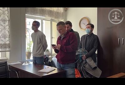 Житель Краснодара оштрафован на 30 тысяч за плевок в баннер с буквой Z