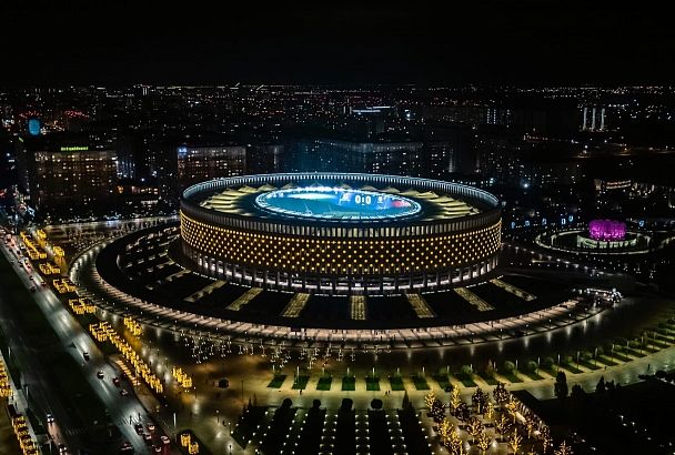 Стадион и парк «Краснодар» украсили к Новому году