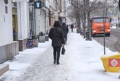 Мокрый снег с грозой и сильным ветром. Краснодарский край накроет непогода