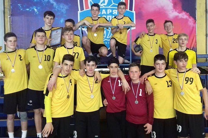 Юношеская команда кубанской школы по гандболу стала призером всероссийских соревнований 
