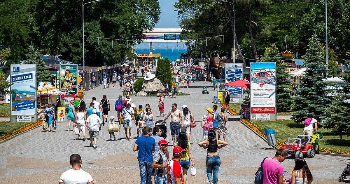 Анапа лето. Анапа парк 30 летия победы аттракционы. Анапа аллея славы. Таманская 24 анапа. Анапа парк улица горького.