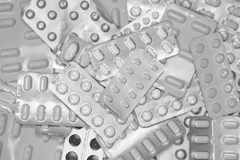 Минздрав зарегистрировал предельные цены на лекарства от COVID-19