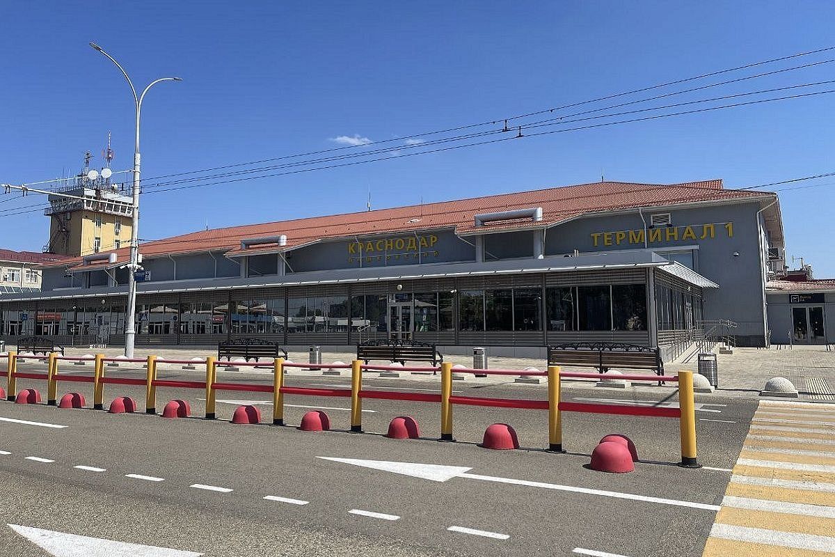 В аэропорту Краснодара введены ограничения на полеты