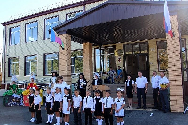 Новая школа в Ловлинской - радость для детей и учителей.