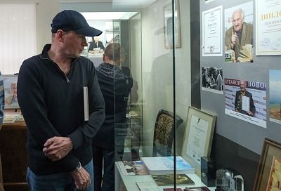 Письма, рукописи, печатная машинка: в Краснодаре открылась выставка к 90-летию Виктора Лихоносова