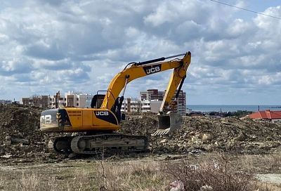 Новый водопровод между двумя микрорайонами Геленджика построен на треть