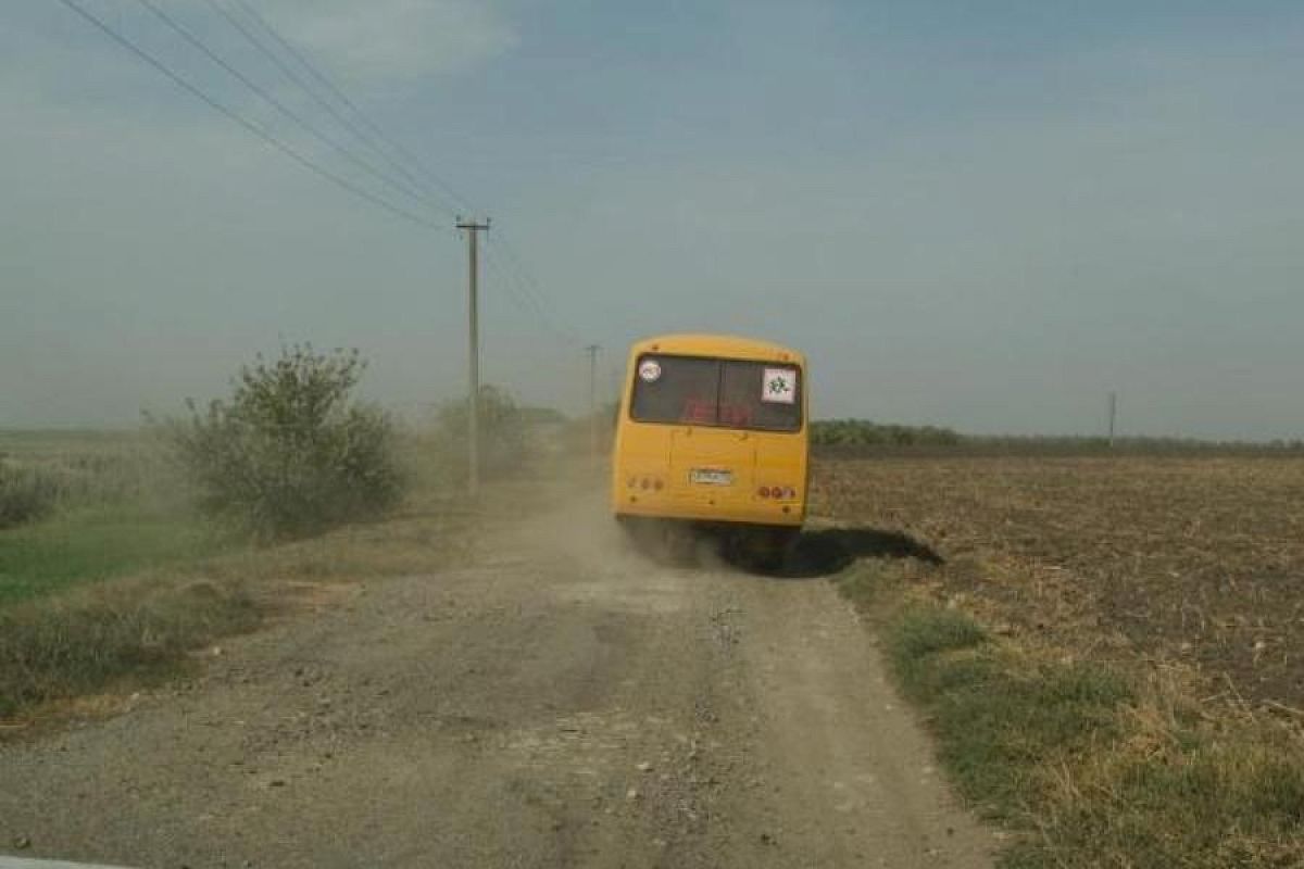 На Кубани ребенка без маски не пустили в школьный автобус. Кого за это накажут