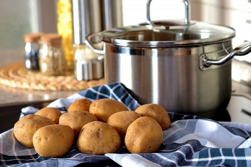 Как готовить и есть картошку, чтобы похудеть: совет диетолога