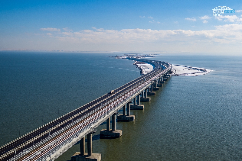 Стоимость строительства новой трассы к Крымскому мосту составит почти 100 млрд рублей
