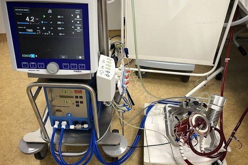 Краевая клиническая больница №2 получила два аппарата ЭКМО для помощи больным COVID–19