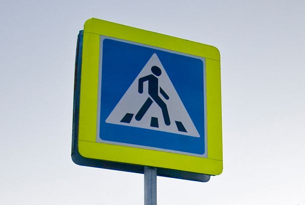 В Краснодаре от незаконного стрит-арта очистили 100 остановок и более 10 тысяч дорожных знаков