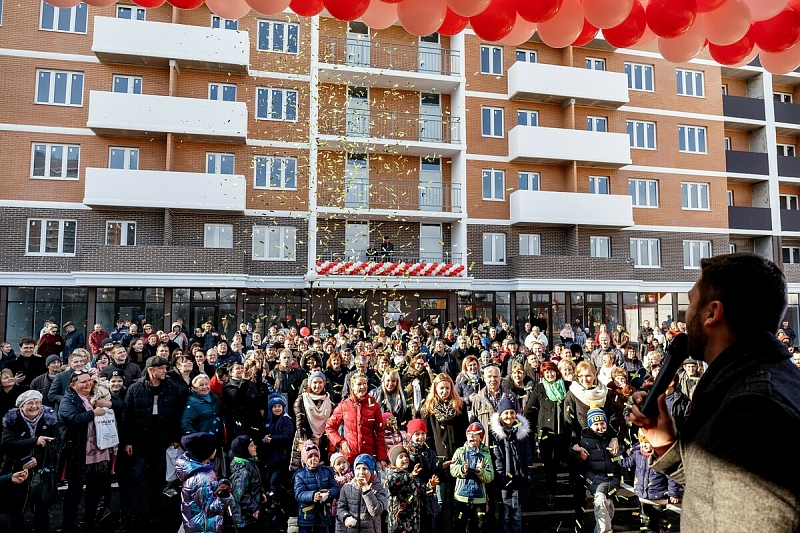 Дольщики двух проблемных новостроек Краснодара до Нового года получат ключи от своих квартир