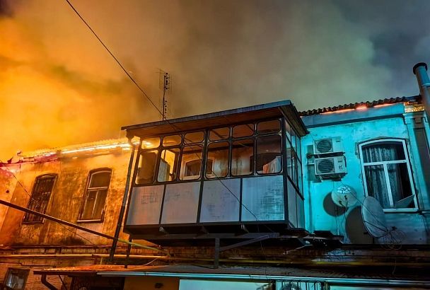Власти окажут помощь жильцам сгоревшего дома в центре Краснодара