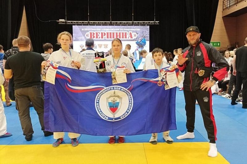 Спортсмены из Краснодарского края завоевали 10 медалей на Всероссийских соревнованиях по рукопашному бою