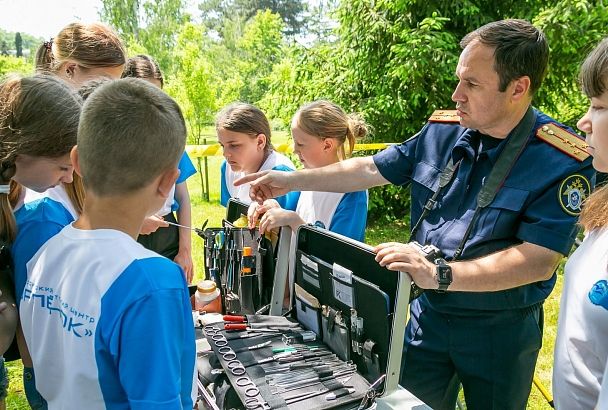 В детском центре «Орлёнок» при содействии Следственного комитета России реализуется программа «Юный следователь»