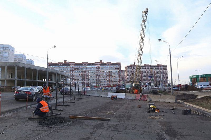 На ул. Петра Метальникова в Краснодаре приступили к строительству подземного перехода