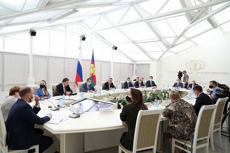 Губернатор Кубани Вениамин Кондратьев поручил разработать программу поддержки легкой промышленности