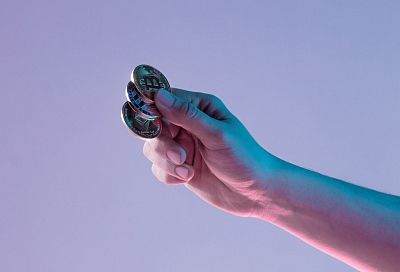 10% россиян готовы вложить деньги в криптовалюту