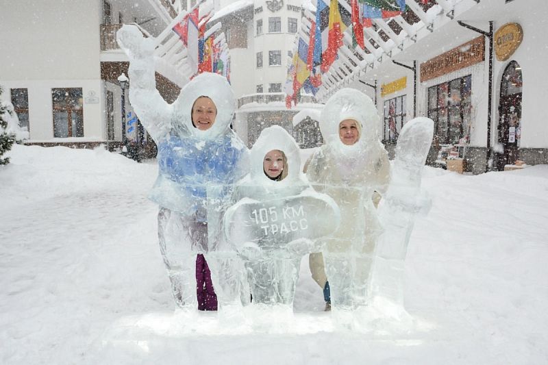 В горах Сочи открылась выставка ледяных скульптур