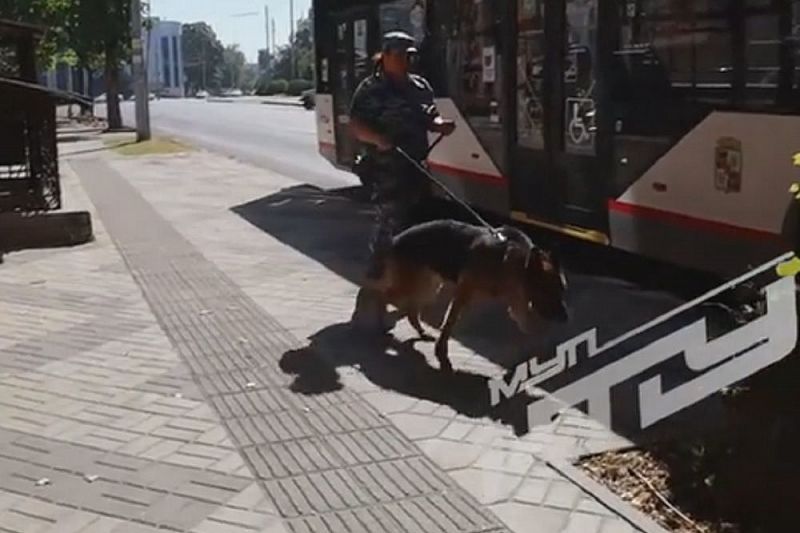 В Краснодаре из-за бесхозной сумки эвакуировали пассажиров троллейбуса