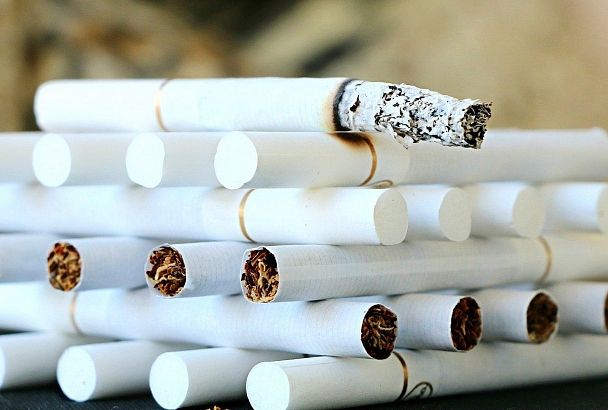 Цена пачки сигарет: как на человека влияет курение