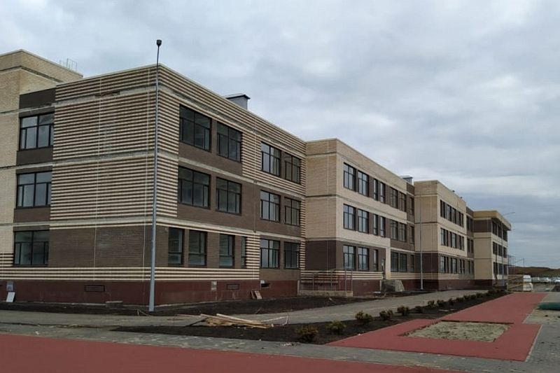 В Краснодаре ввели в эксплуатацию самую большую школу в ЮФО