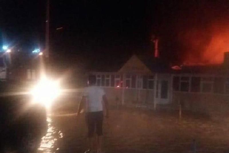 На базе отдыха в Краснодарском крае произошел пожар