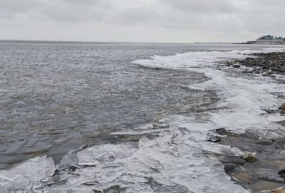 Азовское море у берегов Краснодарского края стало ледяным