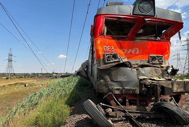 Двое пострадавших после ЧП с поездом Казань - Адлер находятся в тяжелом состоянии