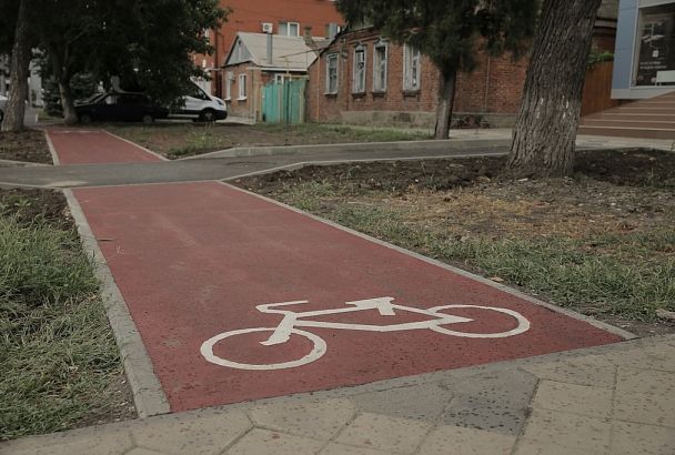 Первую в Краснодаре выделенную велодорожку сделали на улице Северной