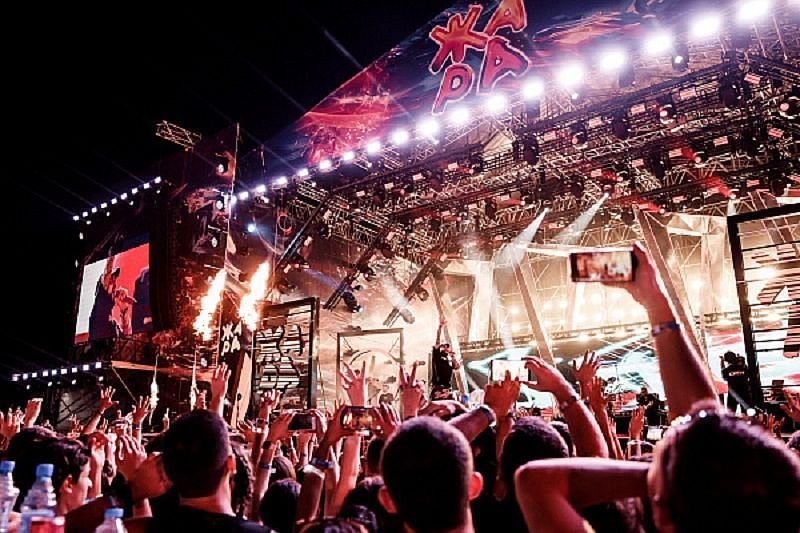 Музыкальный фестиваль «Жара» в Сочи соберет более 3 тысяч зрителей