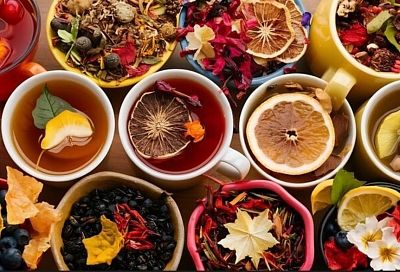 Если чай, то с добавками: 5 волшебных комбинаций заварки для здоровья