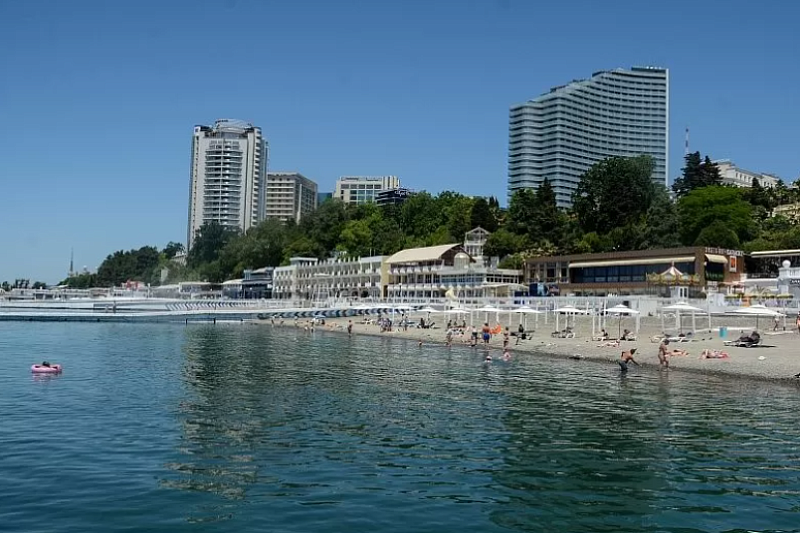 На каких курортах Краснодарского края вода в море остается комфортной для купания