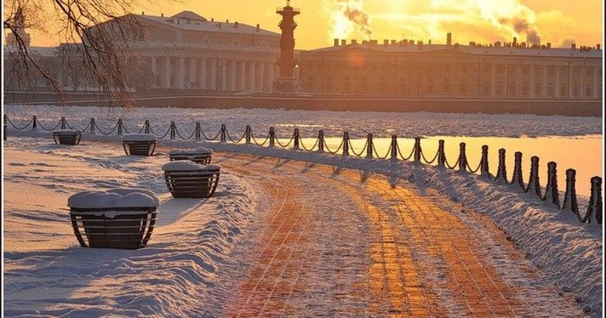 Санкт петербург в феврале. Зимний Солнечный Санкт-Петербург. Утро Питер зима. Санкт-Петербург зима солнце Санкт-Петербург. Доброе утро, Петербург! Зимний Питер.