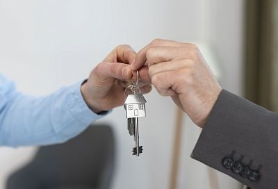 Девять сирот из Каневского района получили ключи от квартир