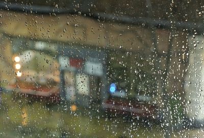 Холодный атмосферный фронт принесет ливни и грозы в Краснодарский край