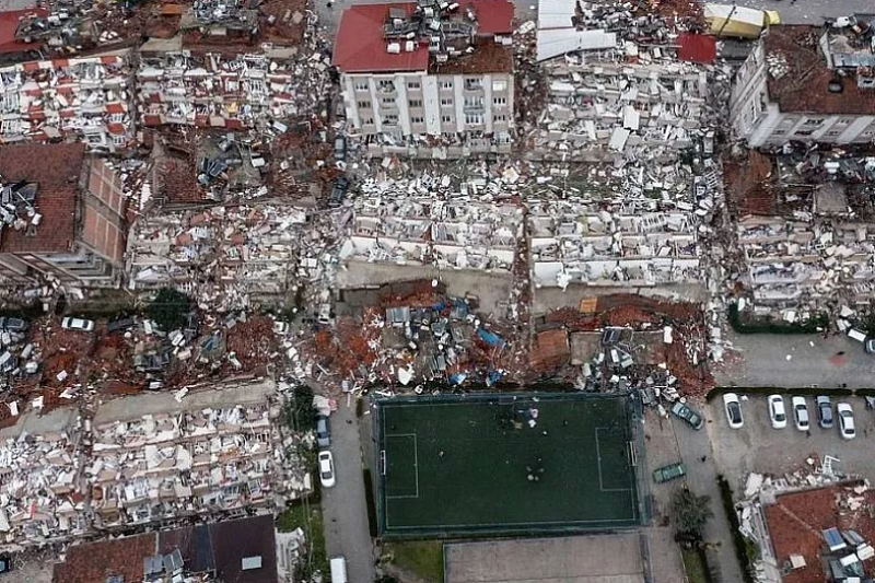 Число жертв землетрясений в Турции достигло 48 тыс. человек