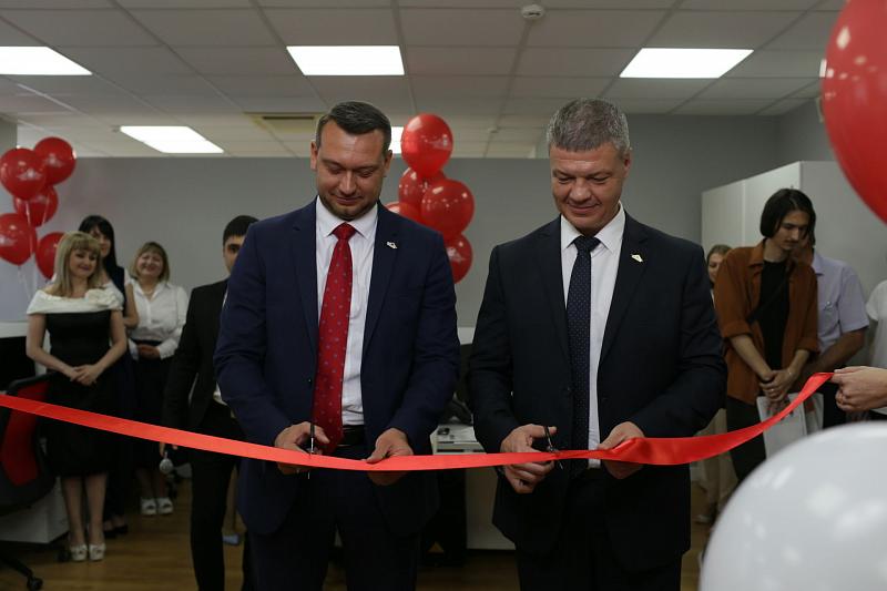 В Краснодаре открылся агентский центр нового формата компании «Росгосстрах»