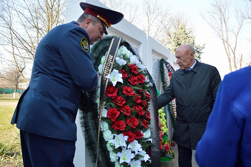 В Краснодарском крае прошел траурный митинг в память о погибших на Михизеевой Поляне