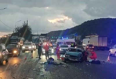 Три человека погибли в лобовом ДТП на въезде в Новороссийск