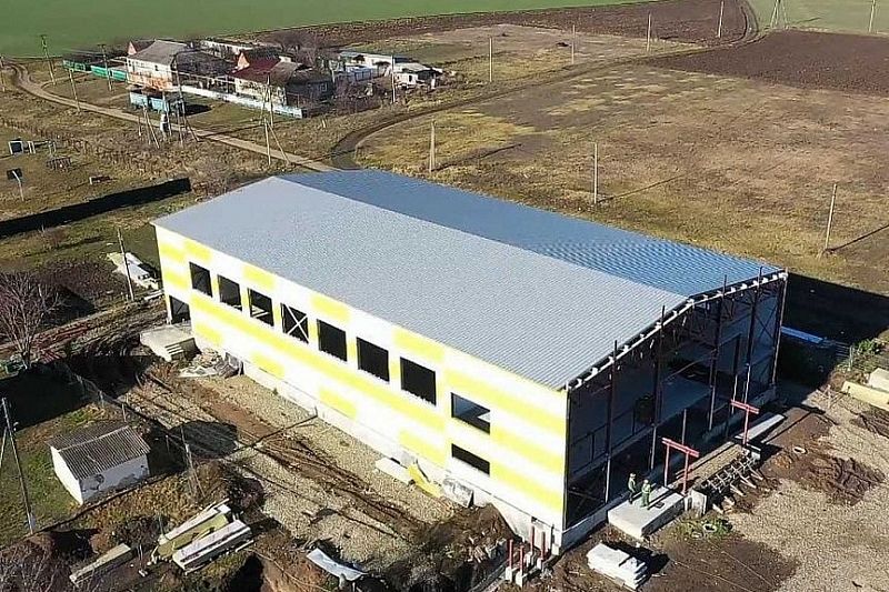Строительная готовность спорткомплекса в Выселковском районе составляет 60%